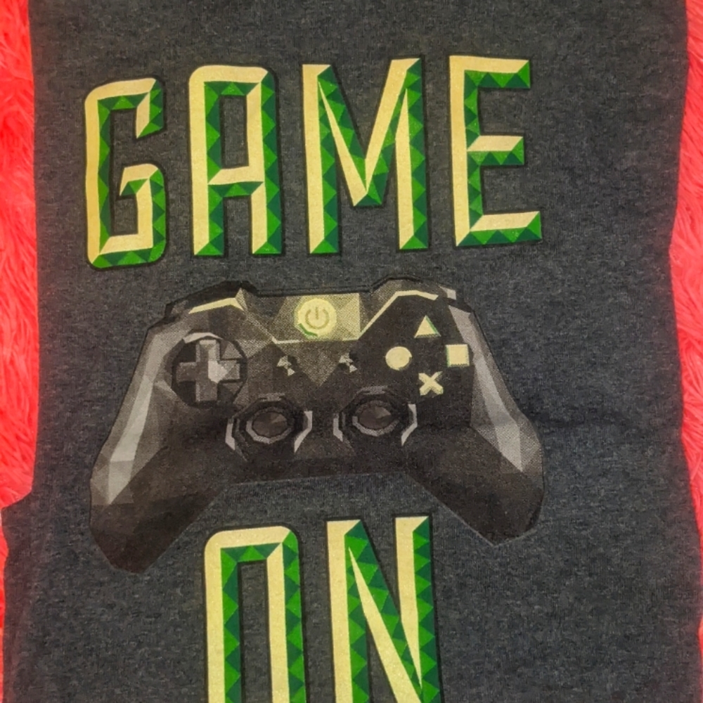 5 boys logo t-shirts